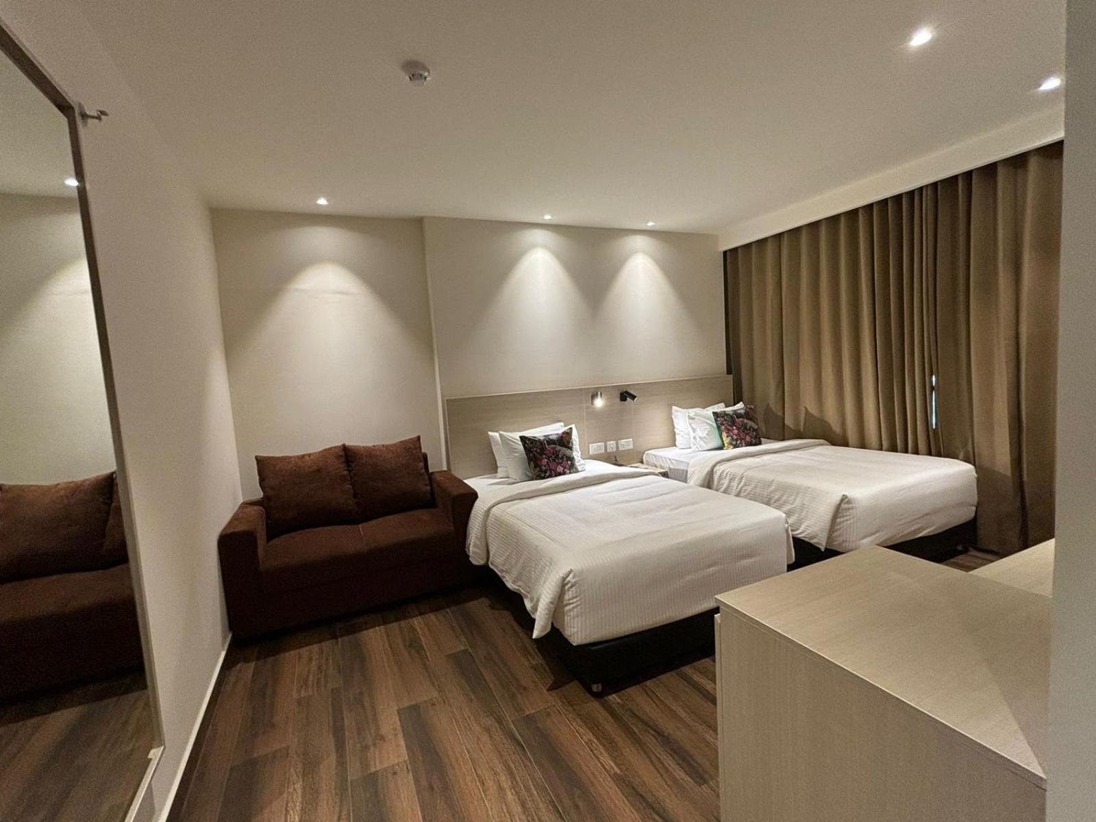 Presidency Airport Hotel Kochi Exterior photo
