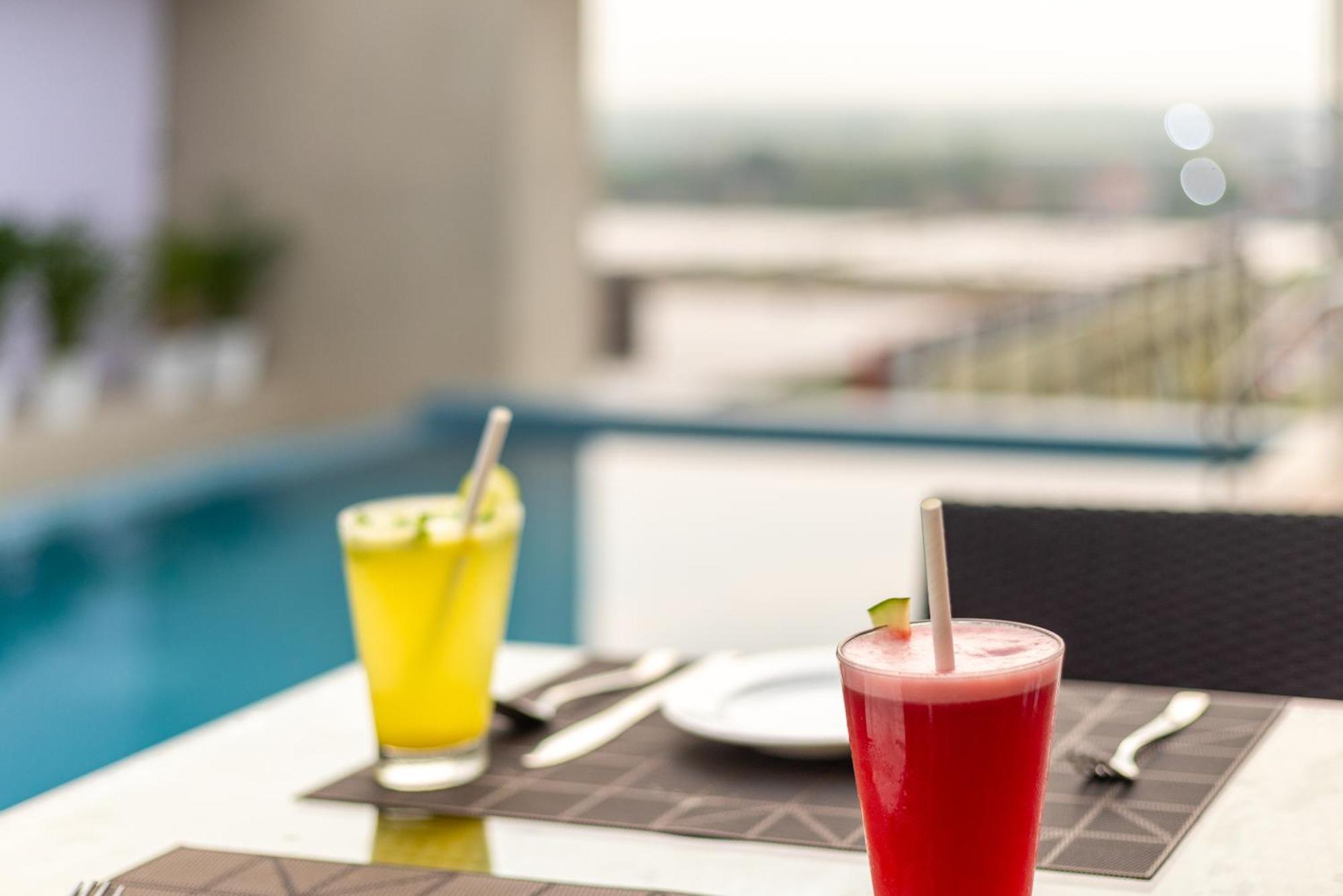 Presidency Airport Hotel Kochi Exterior photo