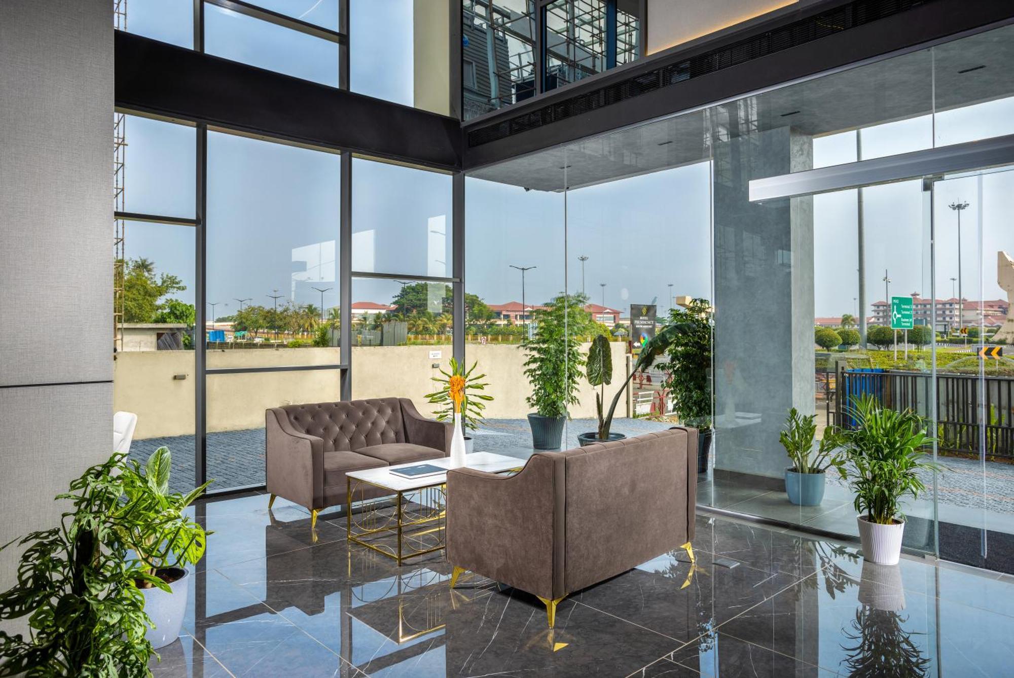 Presidency Airport Hotel Kochi Exterior photo